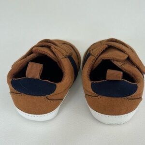 Old Navy Brown and Black Baby Walkers